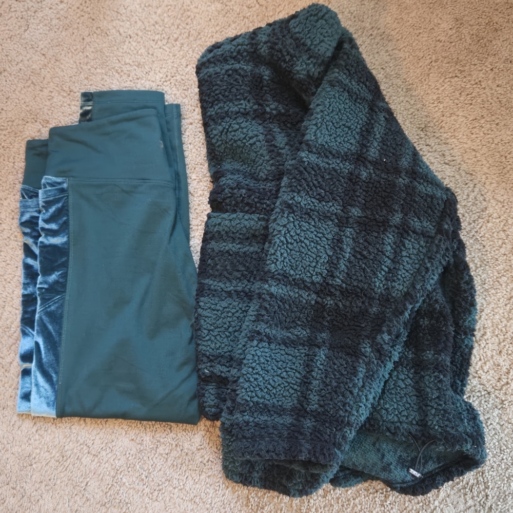 PINK VS plaid sherpa hoodie outfit